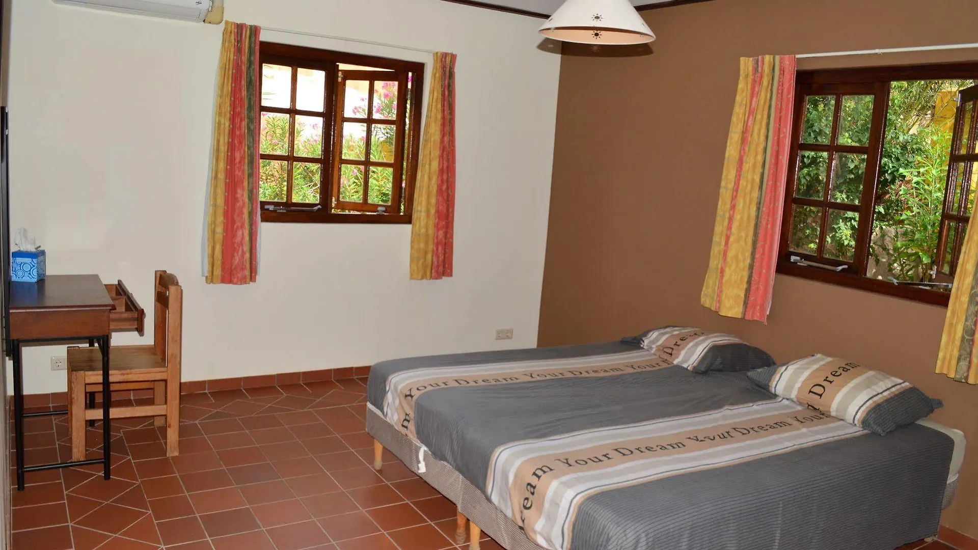 Mirador Apartments Willemstad