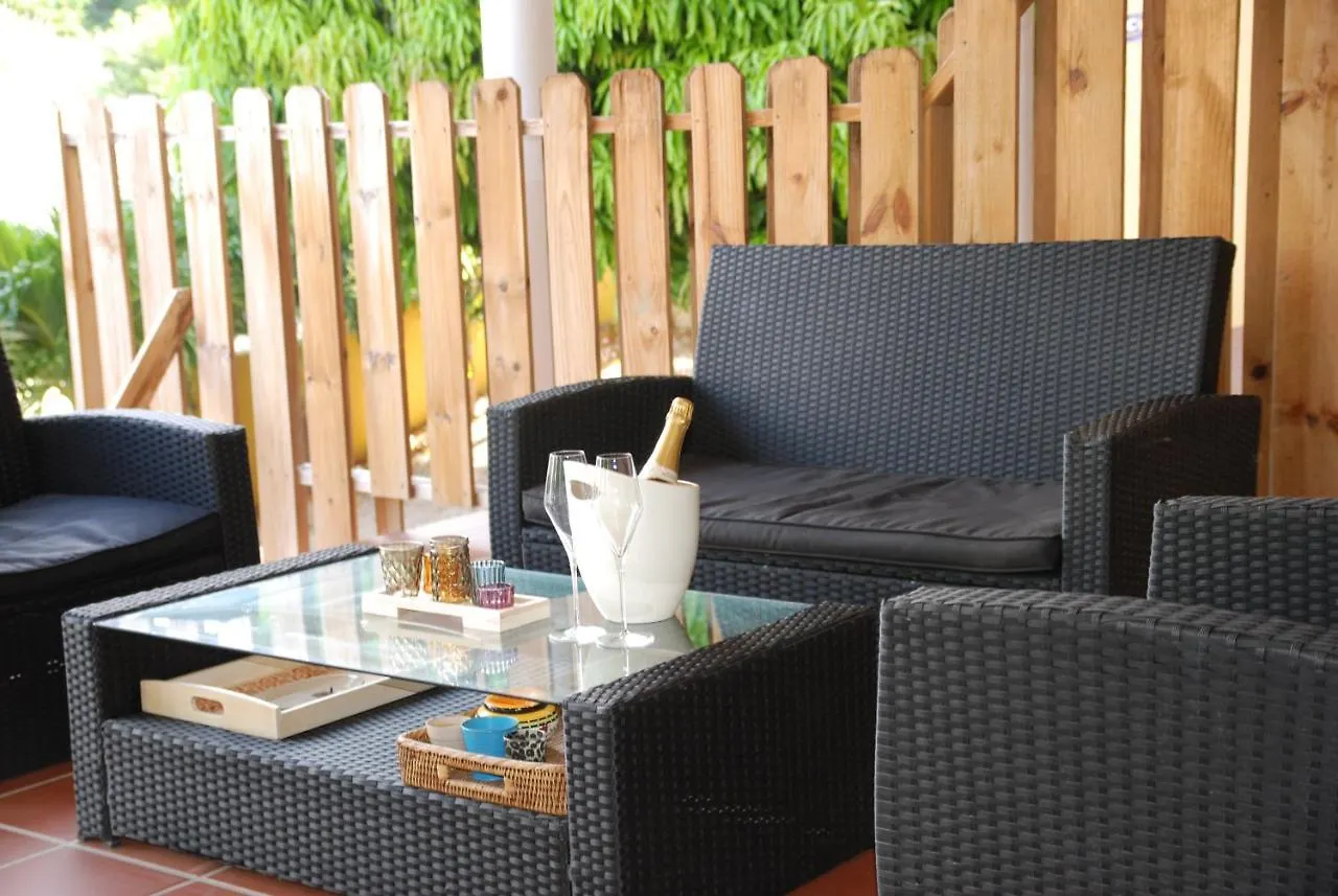 Mirador Apartments Willemstad