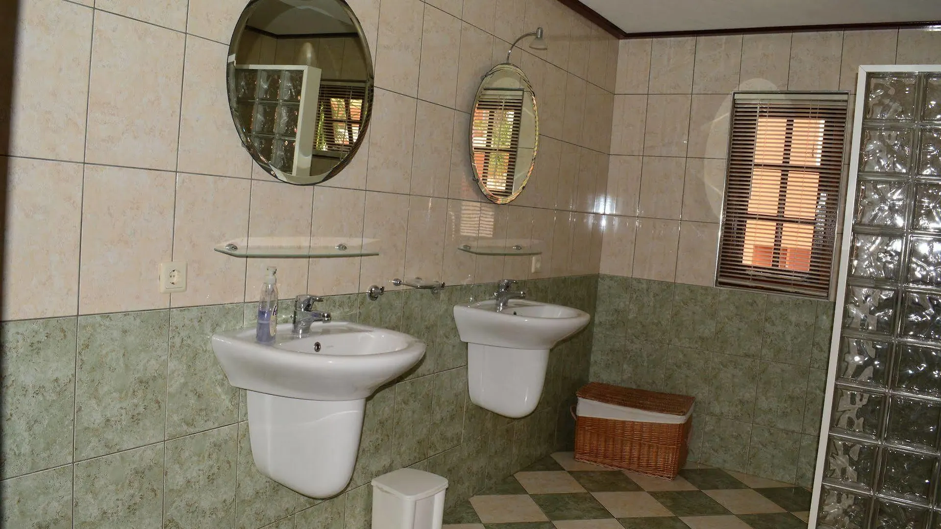 Mirador Apartments Willemstad